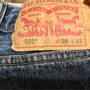 Levi’s 501 Jeans: 38x32